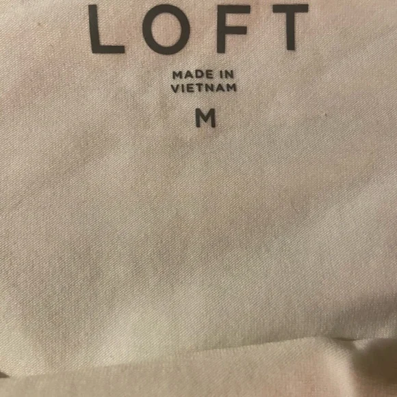 2 LOFT LINED BLACK AND WHITE SIZE MEDIUM TANK TOPS - Picture 5 of 10